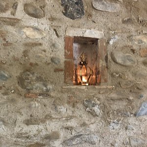 Bollenstein Mauer mit Kalkmörtel